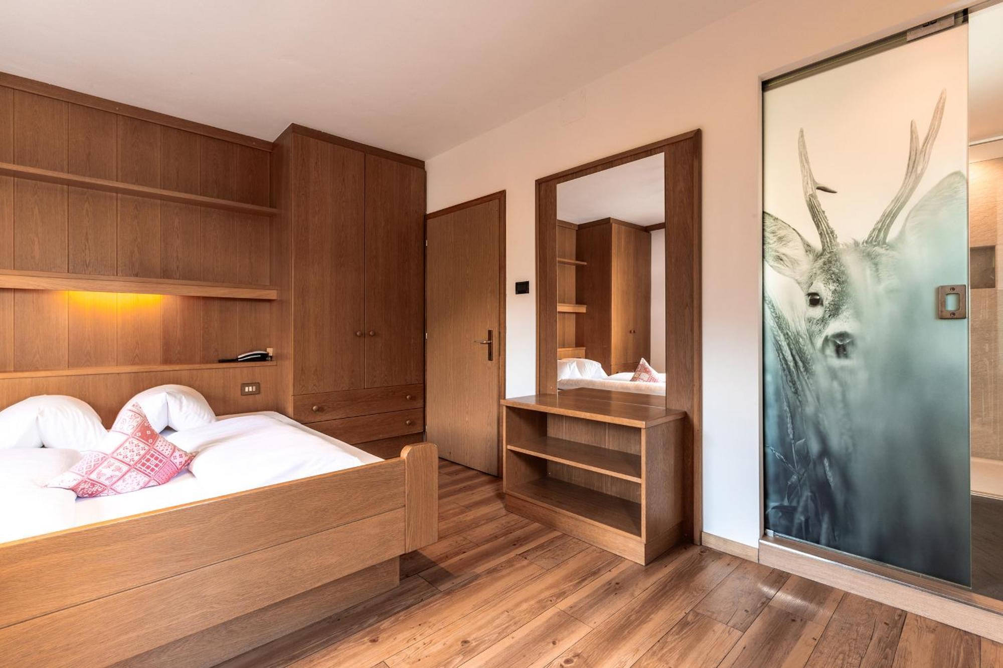 Hotel Zum Loewen - Al Leone Meltina Esterno foto